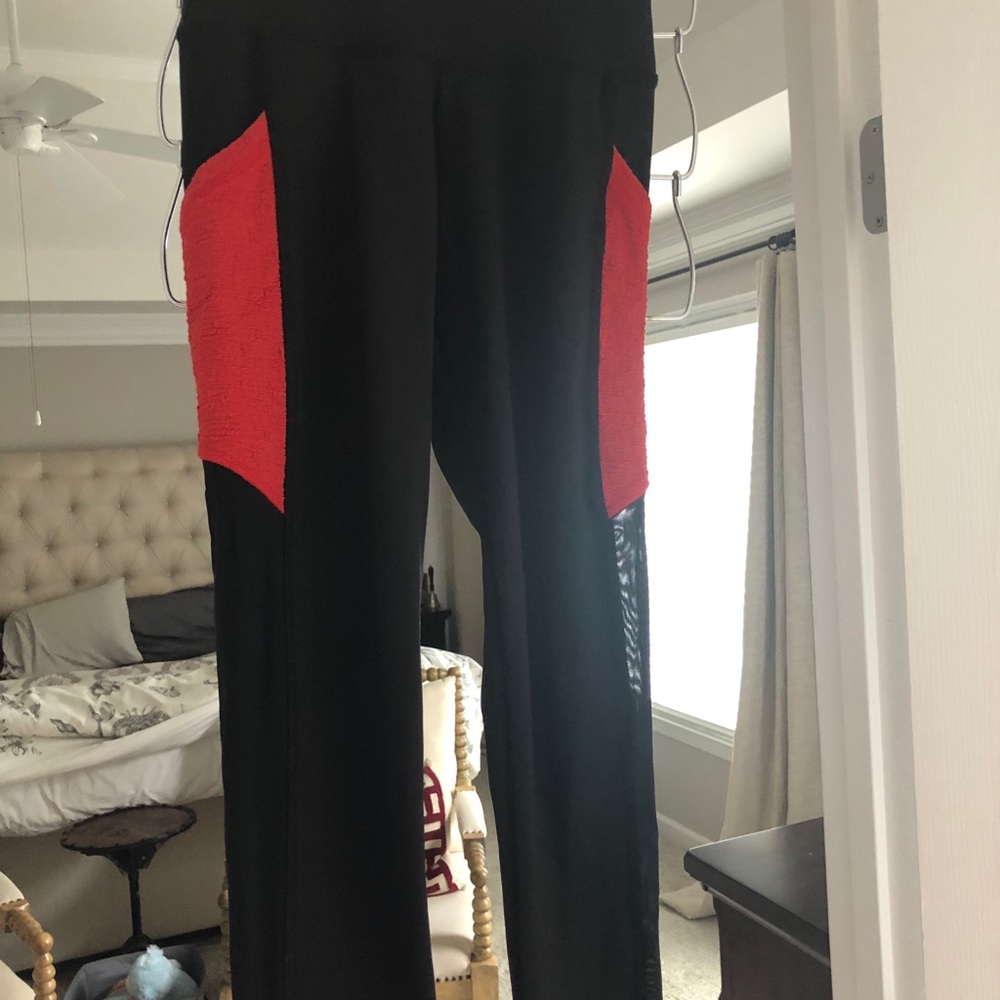 Beach Riot leggings from Revolve - Picture 2 of 3